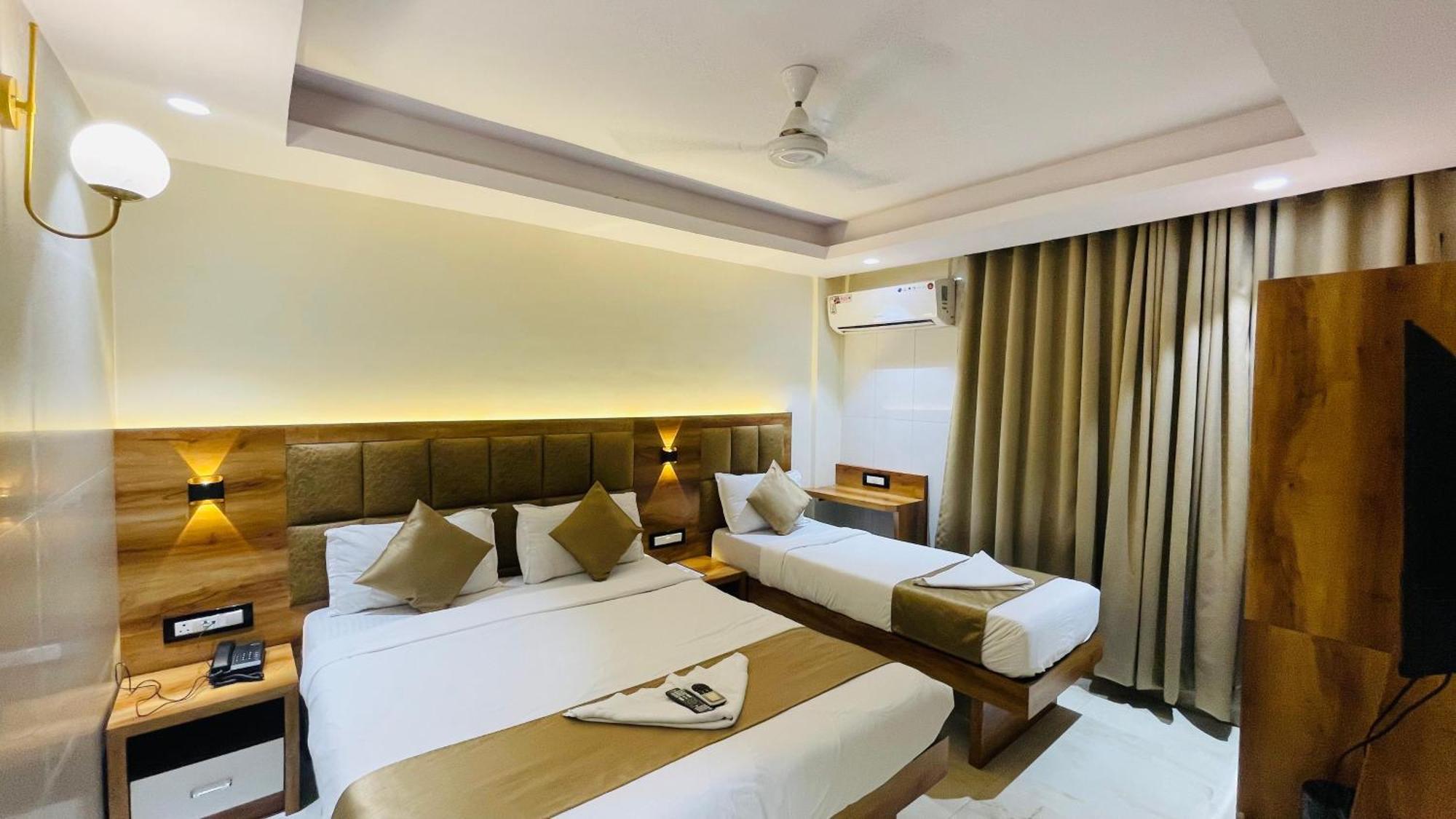 Hotel Arma Residency Bombay Esterno foto