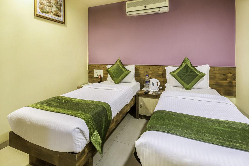 Hotel Arma Residency Bombay Esterno foto