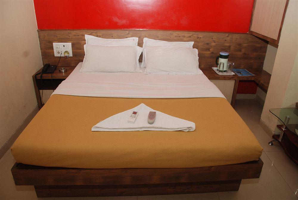 Hotel Arma Residency Bombay Esterno foto